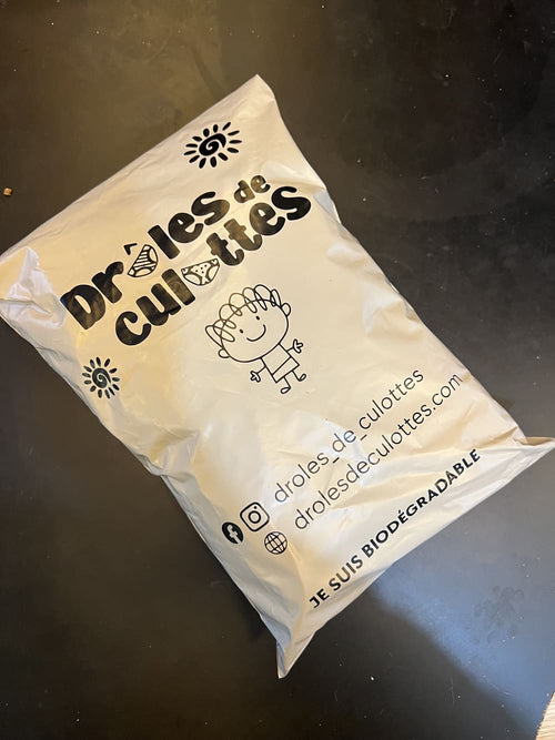 Colis Drôles de Culottes reçu par un client pour l’apprentissage de la propreté.