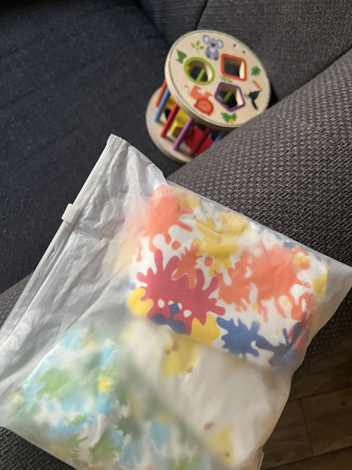 Culottes d’apprentissage colorées envoyées à un client pour son enfant